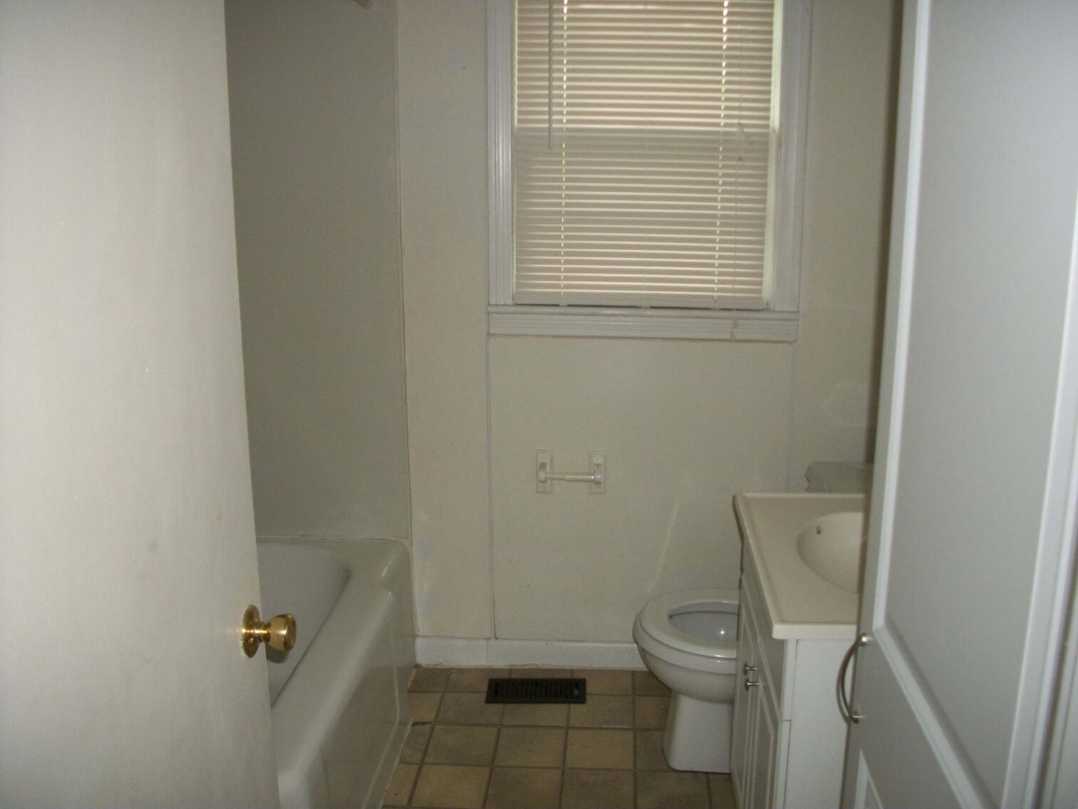 Image for 410 W Adams Street, Woodbury