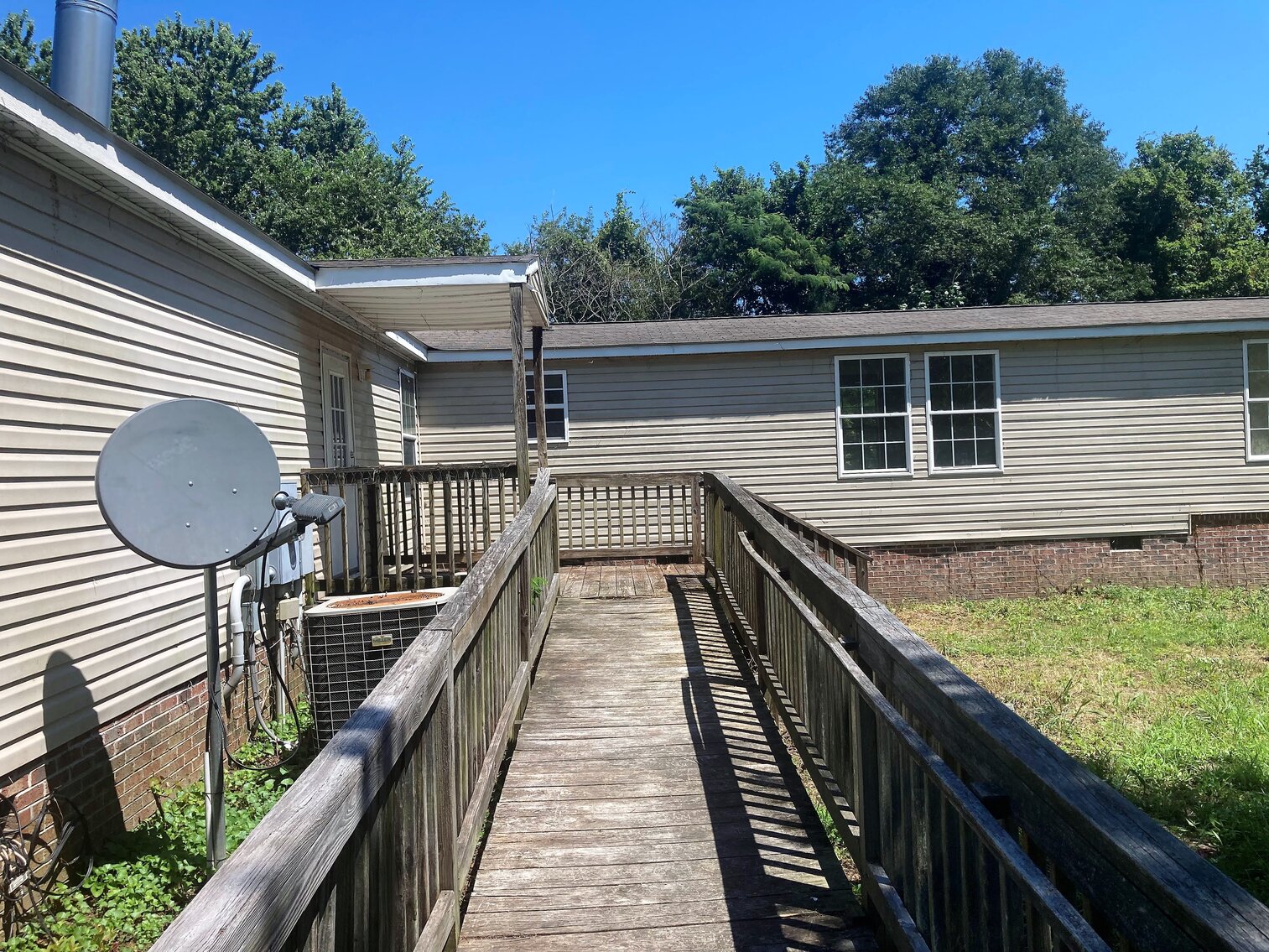 Image for Public Trustee Sale | Spacious 4 Bed/3 Full Bath Single Family Home | 3,016± SF | 4506 Farnham Creek Road | Northern Neck | Farnham, VA