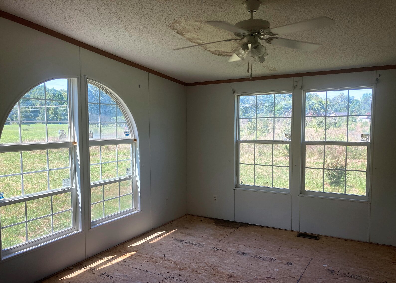 Image for Public Trustee Sale | Spacious 4 Bed/3 Full Bath Single Family Home | 3,016± SF | 4506 Farnham Creek Road | Northern Neck | Farnham, VA