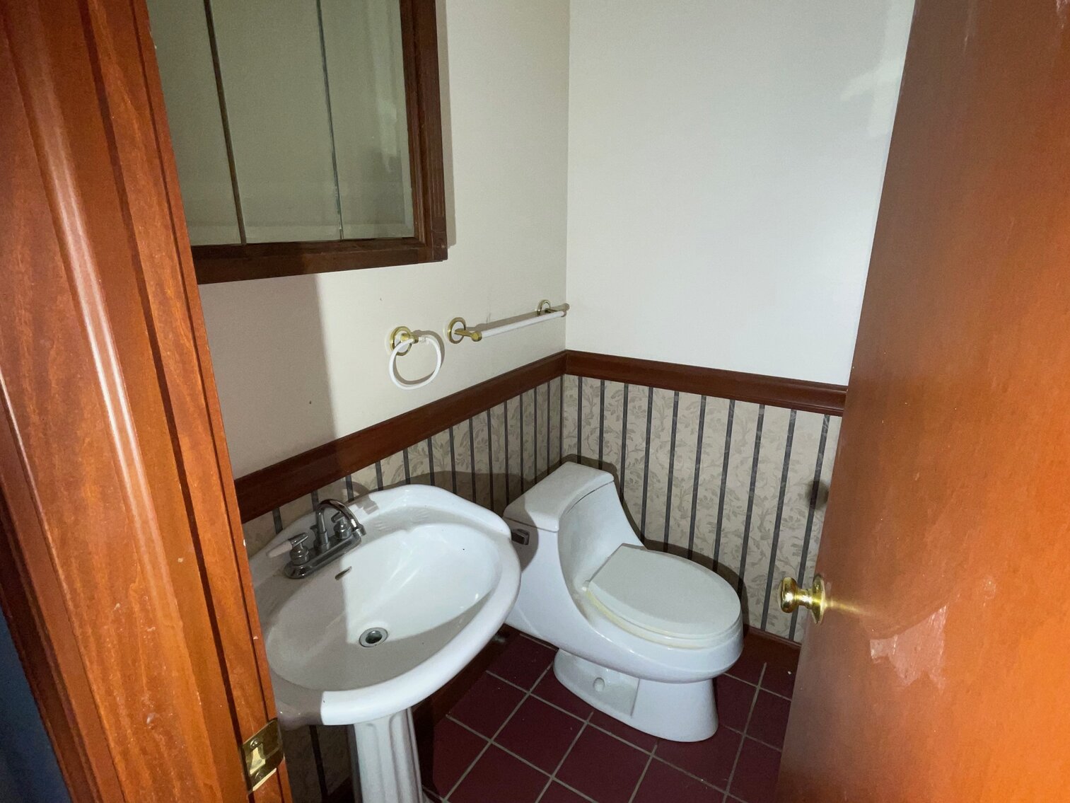 Image for SOLD $104,500 - 2-Story Office Building in Teays Valley