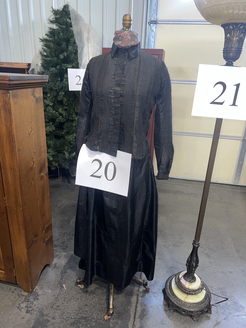 ANTIQUE DRESS FORM WITH DRESS