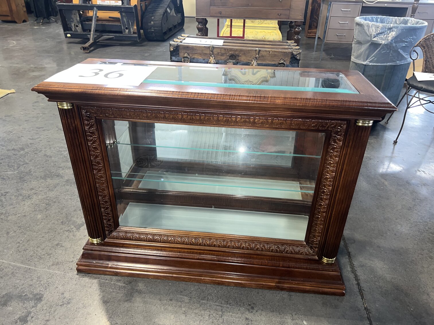 SMALL DISPLAY CASE