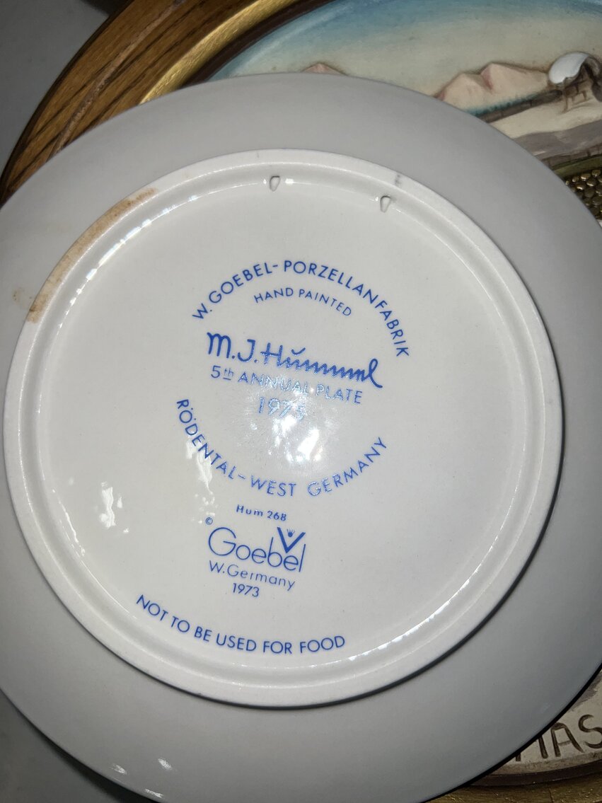 3 HUMMEL PLATES