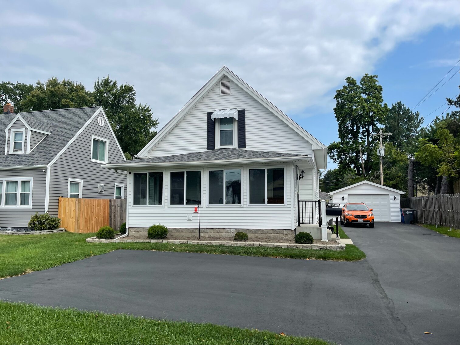 Image for MINIMUM BID AUCTION $69,000! 5322 W Bancroft St