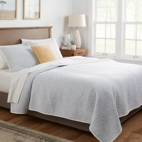 Full/queen Reversible Cotton Stripe Quilt - Threshold™
