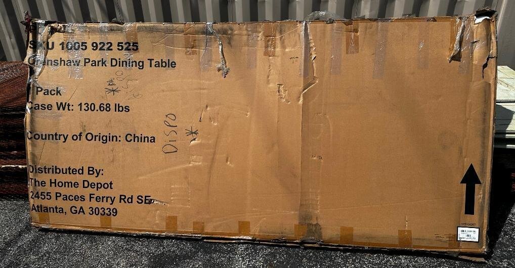 Crenshaw Park Dining Table - SKU: 1005922525