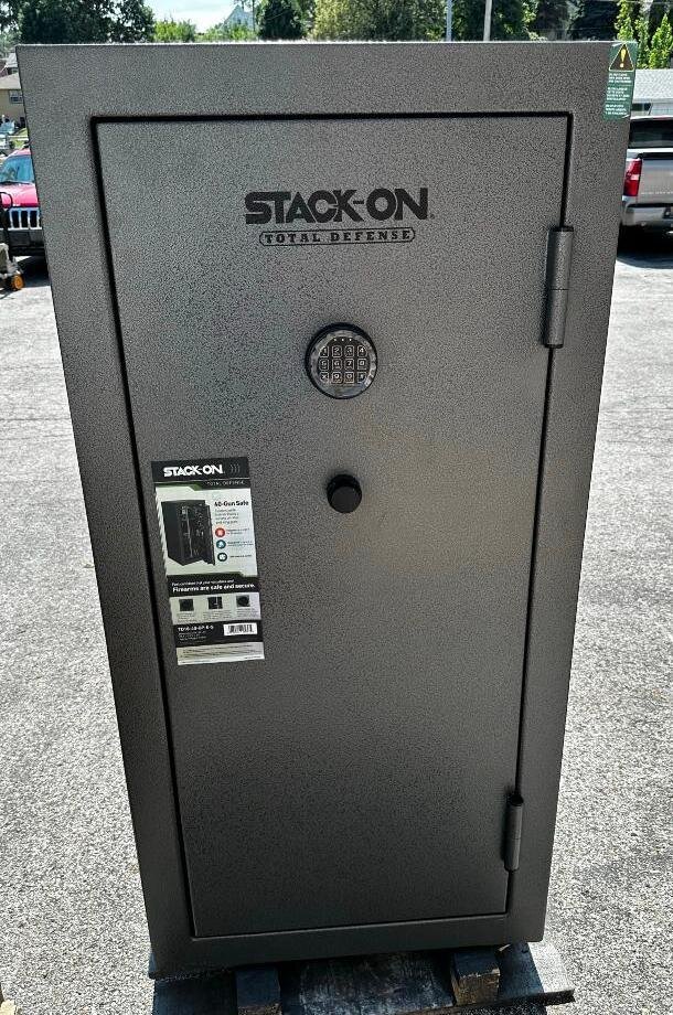 NEW Stack-On Total Defense 40-Gun Safe, TD18040-GP-E-S 570lb w/ Digital Keypad Combo Lock
