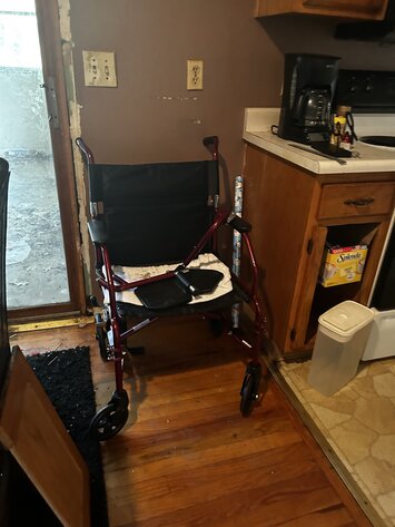 Image for EMERGENCY LAST MINUTE DOUBLE ESTATE AUCTION CARAVAN