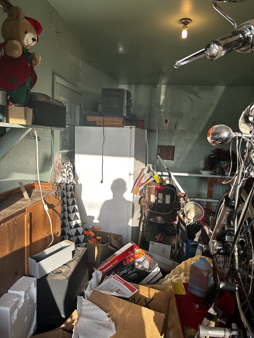 Image for EMERGENCY LAST MINUTE DOUBLE ESTATE AUCTION CARAVAN