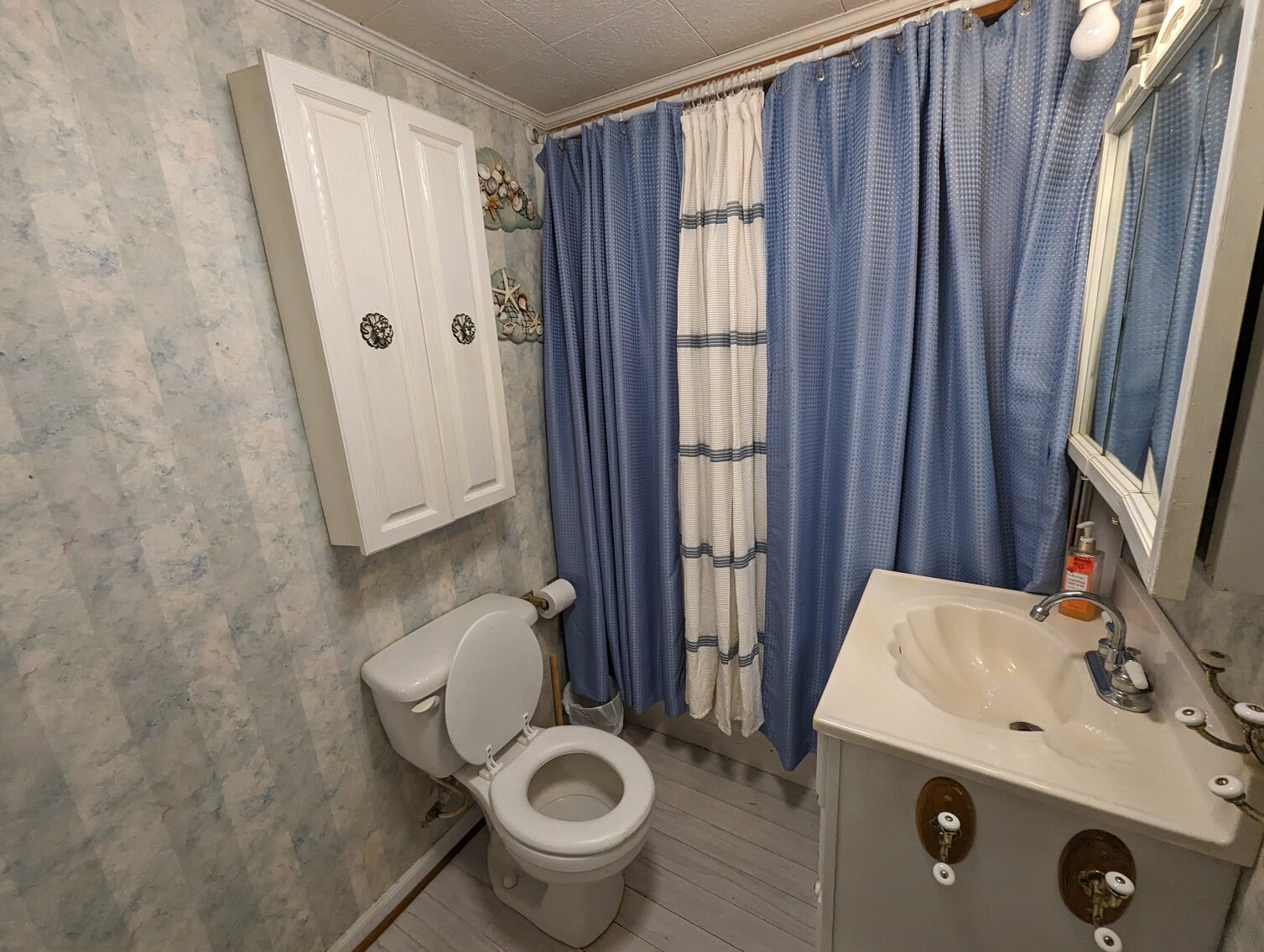 Image for 3 BR, 2 BA CUSTOM HOME ON 0.95+/- ACRES