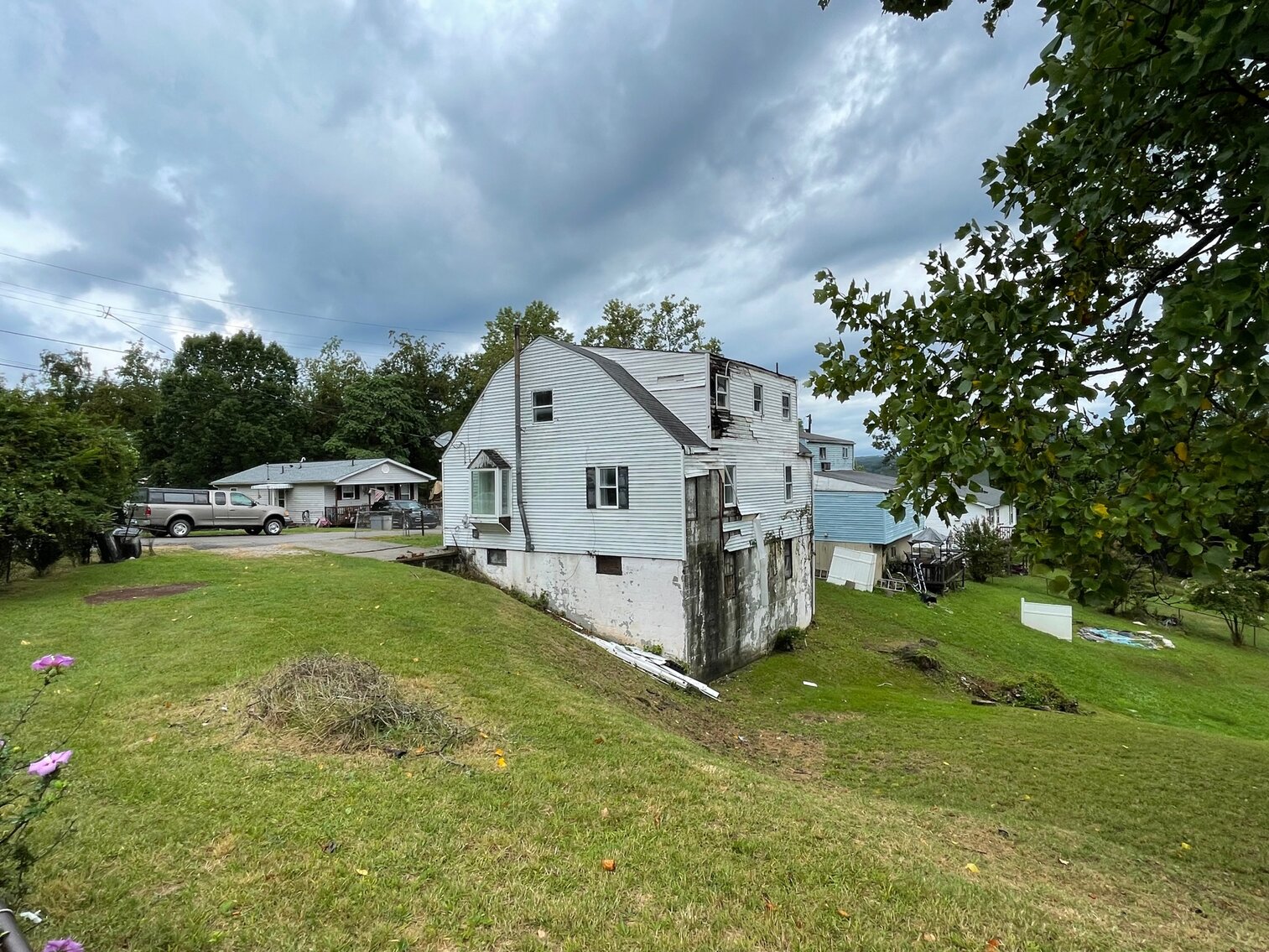 Image for SOLD $22,000 - 3 Bedroom on a Double Lot in South Charleston