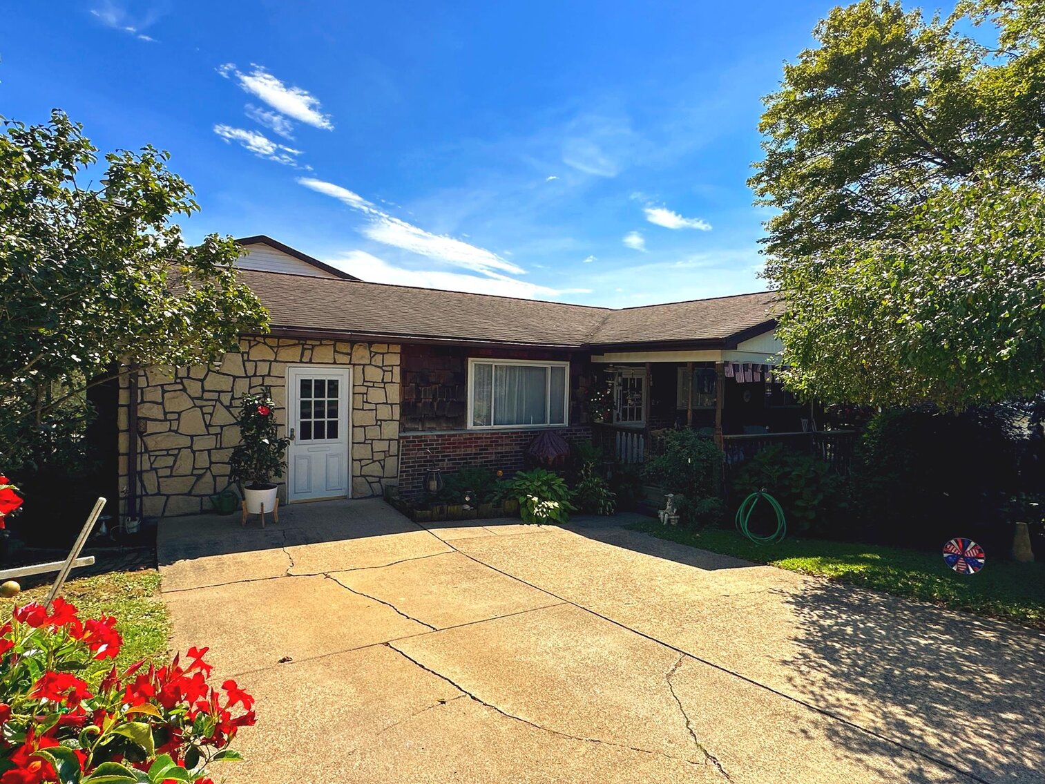 Image for SOLD $165,000 - Clean, Move-in Ready 4 Bedroom Home