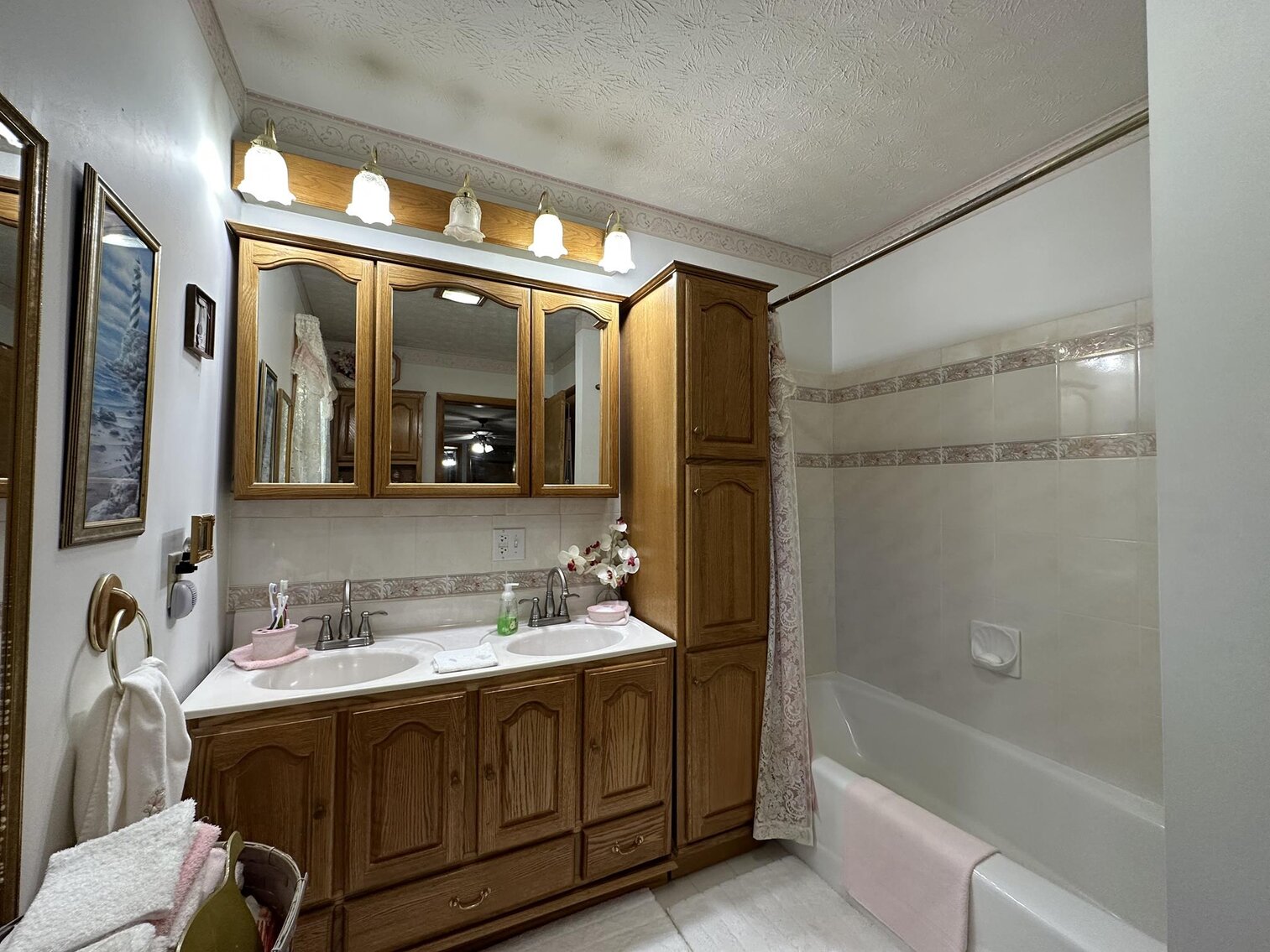 Image for SOLD $165,000 - Clean, Move-in Ready 4 Bedroom Home