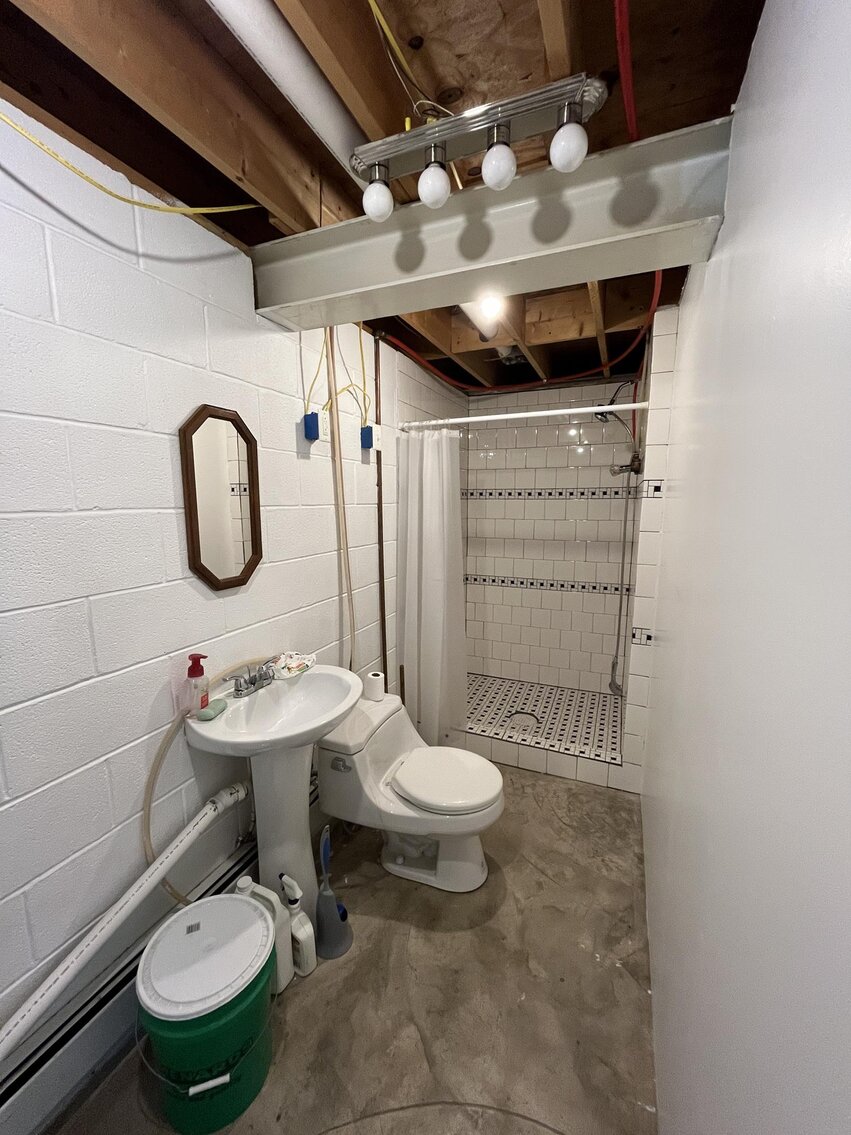 Image for SOLD $71,500 - Move-in Ready 5 Bedroom on 1.63 Acres