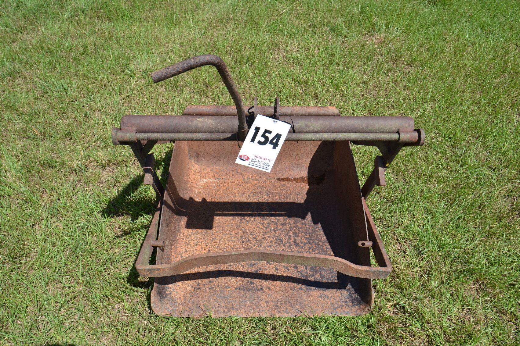 Dirt Scoop 3pt Hitch
