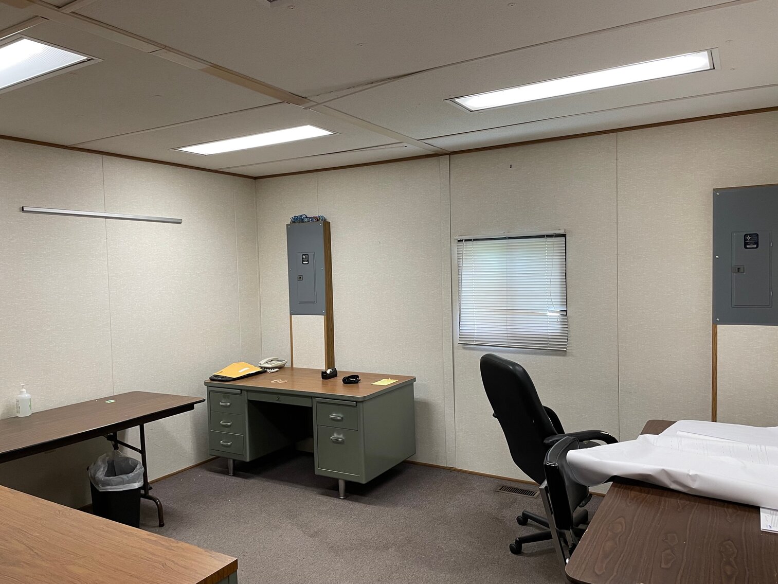 Image for SOLD $62,700 - Income-Generating Kanawha County Office Building