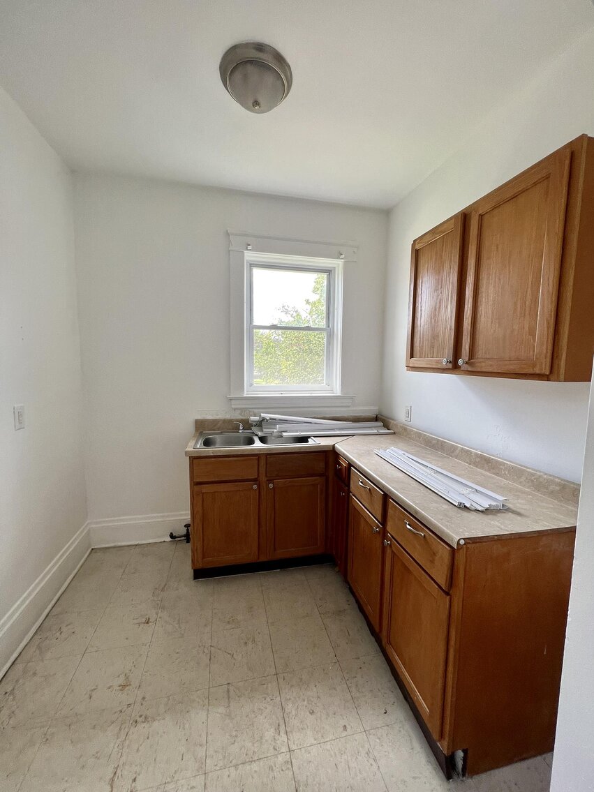 Image for SOLD $108,900 - Triplex Near the Capitol Selling to the Highest Bidder