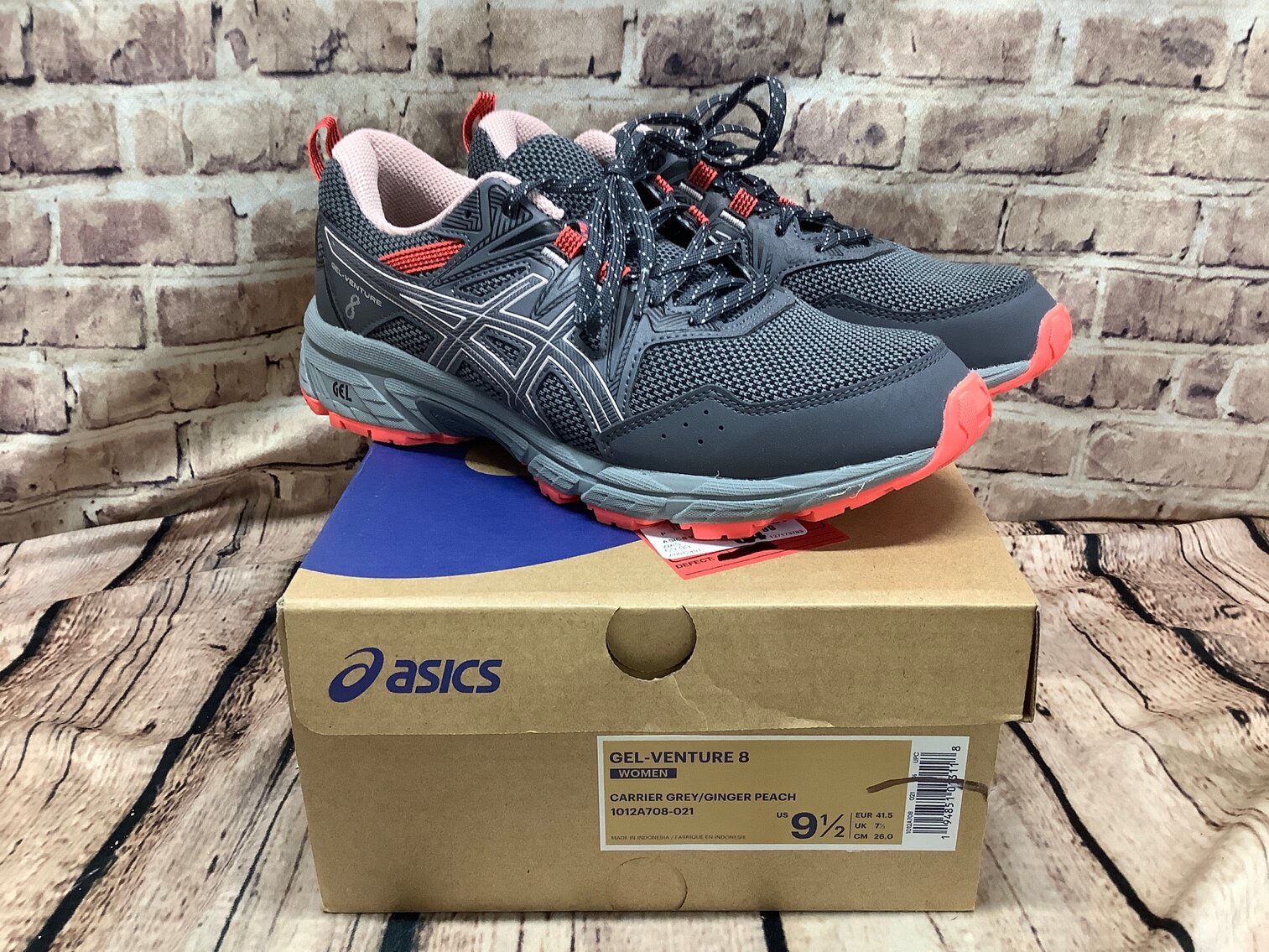 Womens 9.5 Asics Gel-Venture 8 