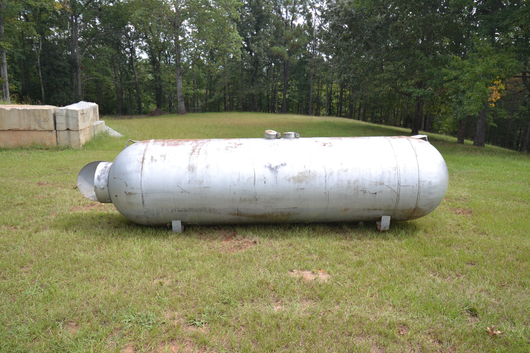 1000 Gal Gas Tank 