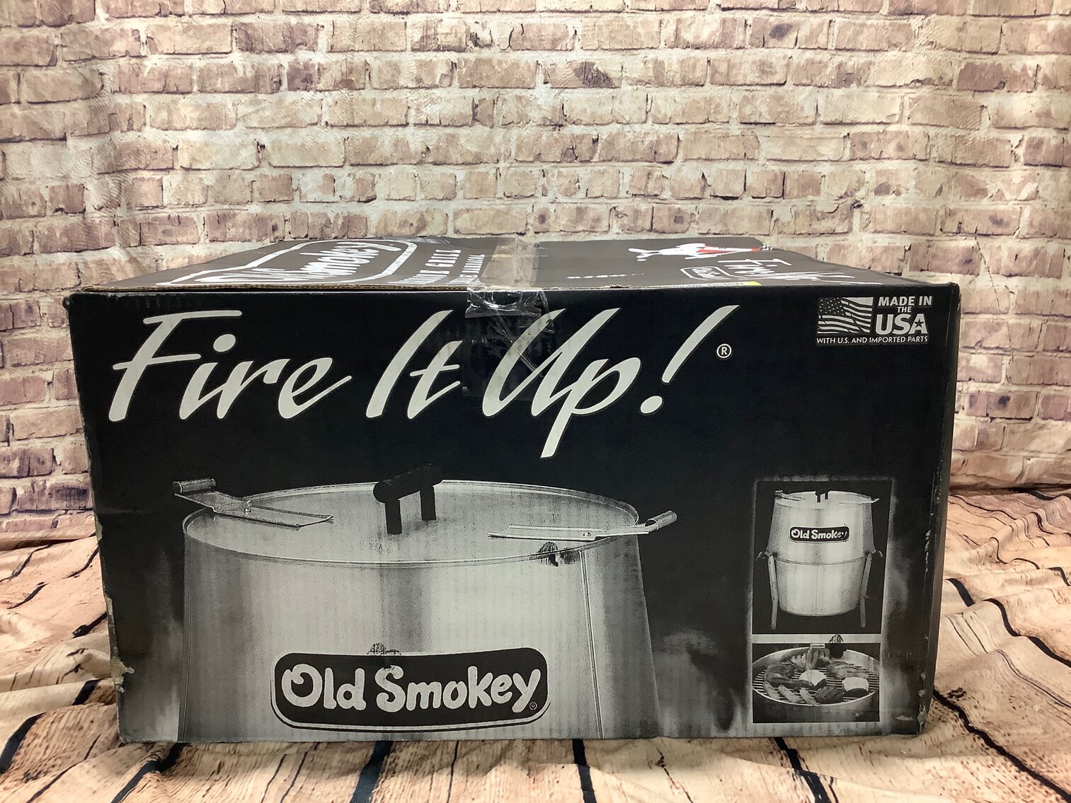 Old Smokey 22in Jumbo Barbecue Grill 
