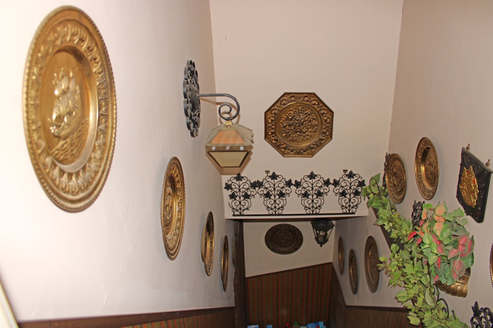 Image for VINTAGE TIME CAPSULE ESTATE AUCTION