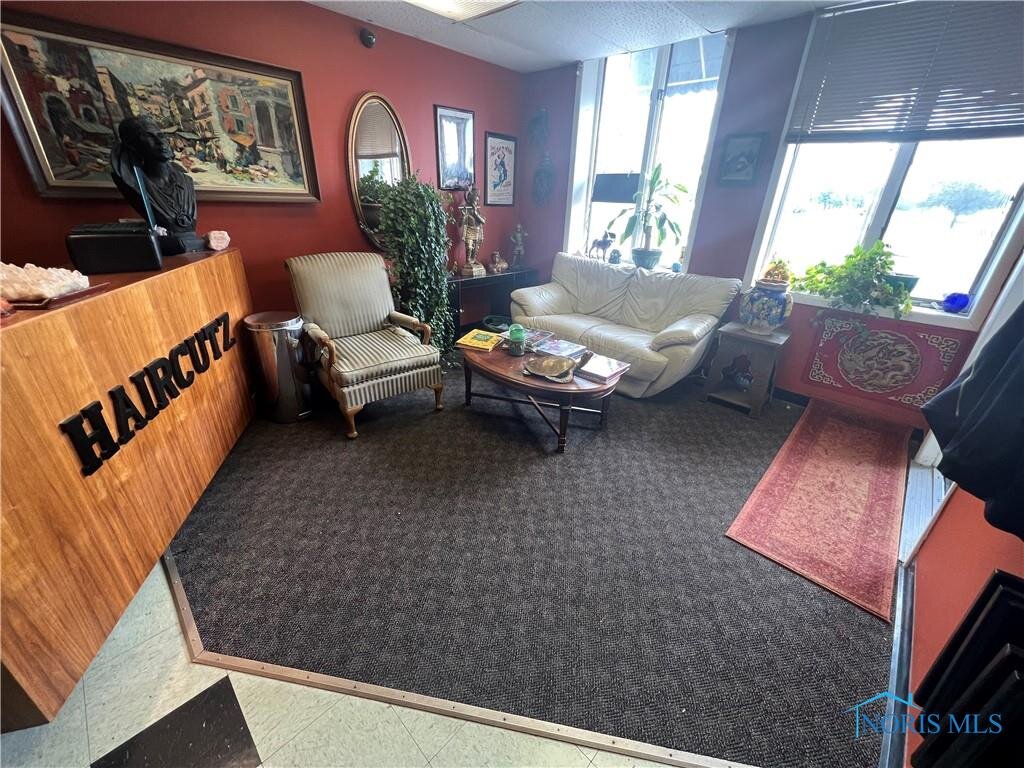 Image for MINIMUM BID AUCTION $299,000! 2814 Glendale Ave