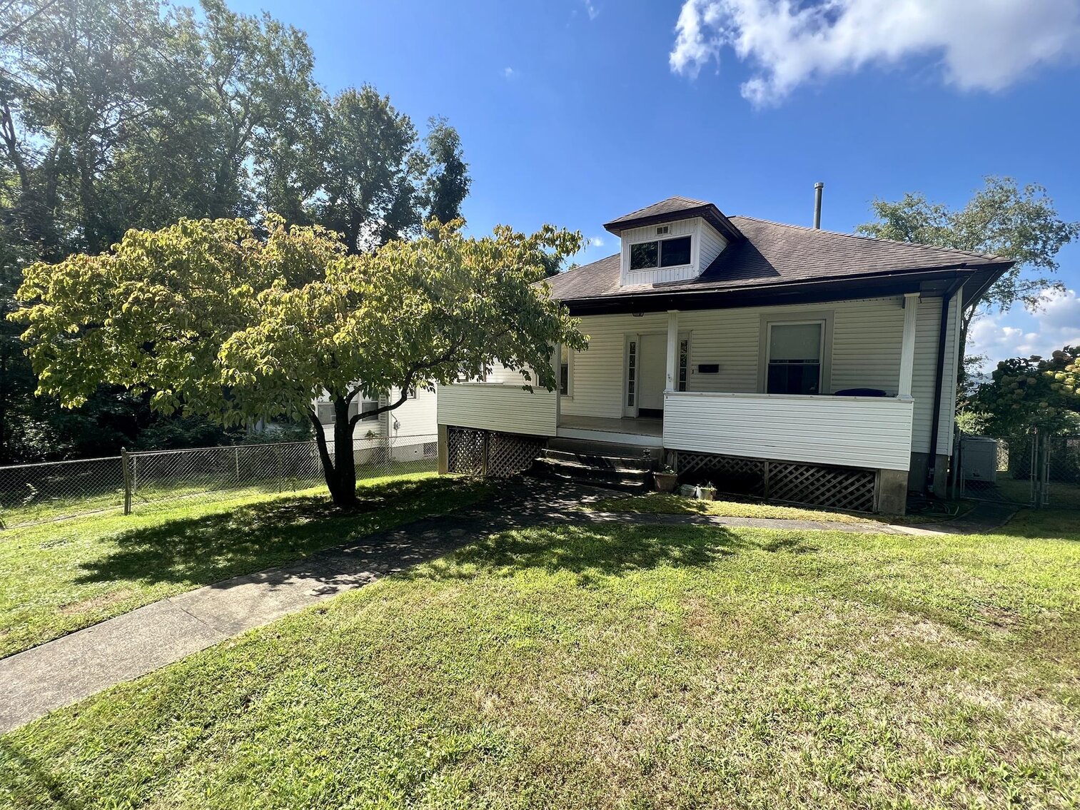 Image for SOLD $77,000 - Beautiful & Original 4-Bedroom Home in Quiet Subdivision