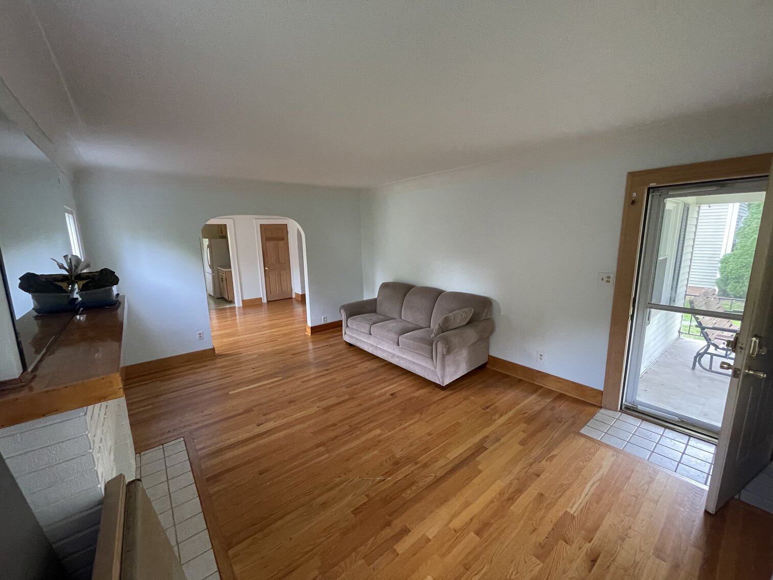 Image for MINIMUM BID AUCTION $69,000! 2025 Hogarth Rd