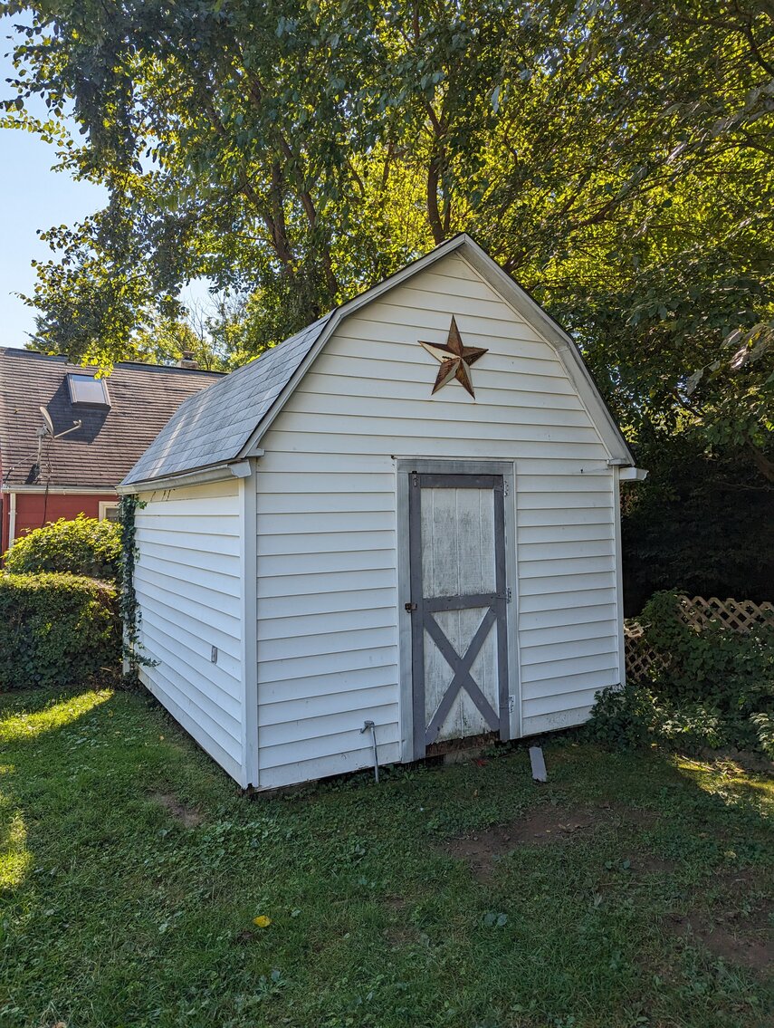 Image for 3 BR, 2-STORY VINYL SIDED CAPE COD; IN BOX BARBIES, CABBAGE PATCH, STAR TREK & STAR WARS COLLECTIBLES, GLASSWARE, FURNITURE & TOOLS