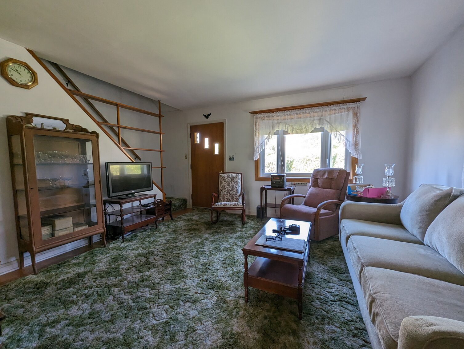 Image for 3 BR, 2-STORY VINYL SIDED CAPE COD; IN BOX BARBIES, CABBAGE PATCH, STAR TREK & STAR WARS COLLECTIBLES, GLASSWARE, FURNITURE & TOOLS