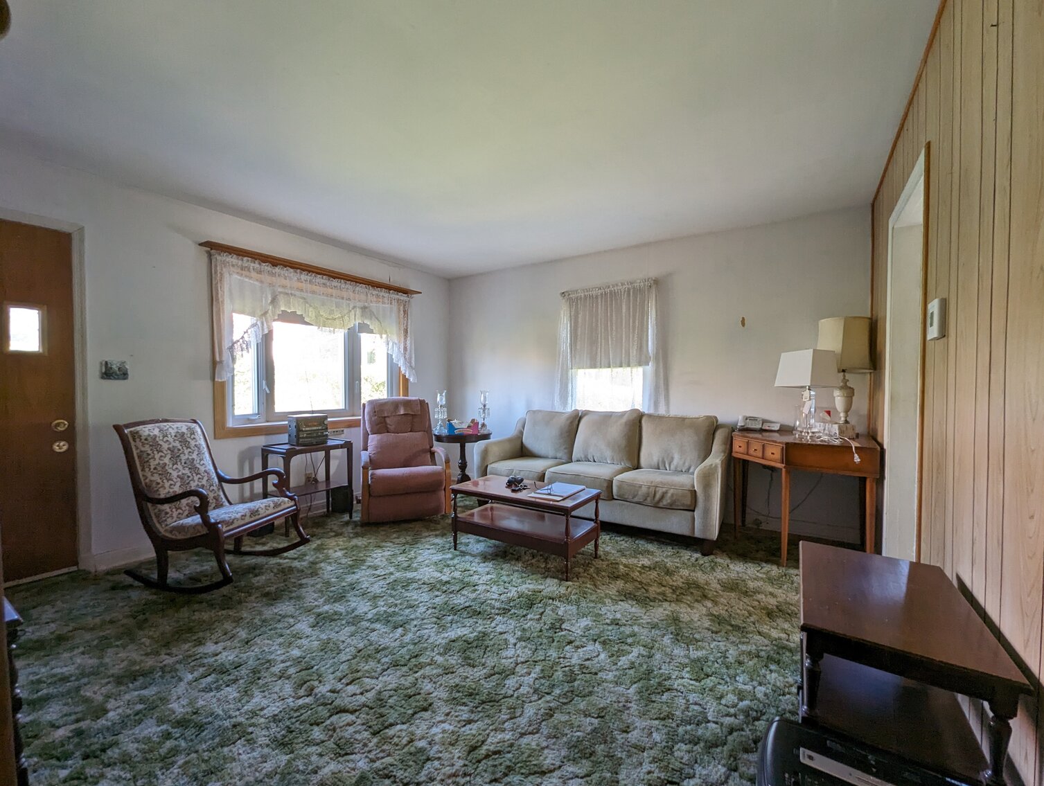 Image for 3 BR, 2-STORY VINYL SIDED CAPE COD; IN BOX BARBIES, CABBAGE PATCH, STAR TREK & STAR WARS COLLECTIBLES, GLASSWARE, FURNITURE & TOOLS