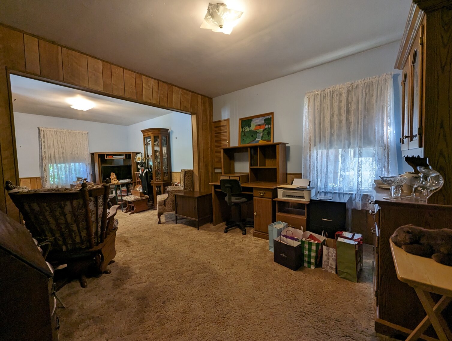 Image for 3 BR, 2-STORY VINYL SIDED CAPE COD; IN BOX BARBIES, CABBAGE PATCH, STAR TREK & STAR WARS COLLECTIBLES, GLASSWARE, FURNITURE & TOOLS