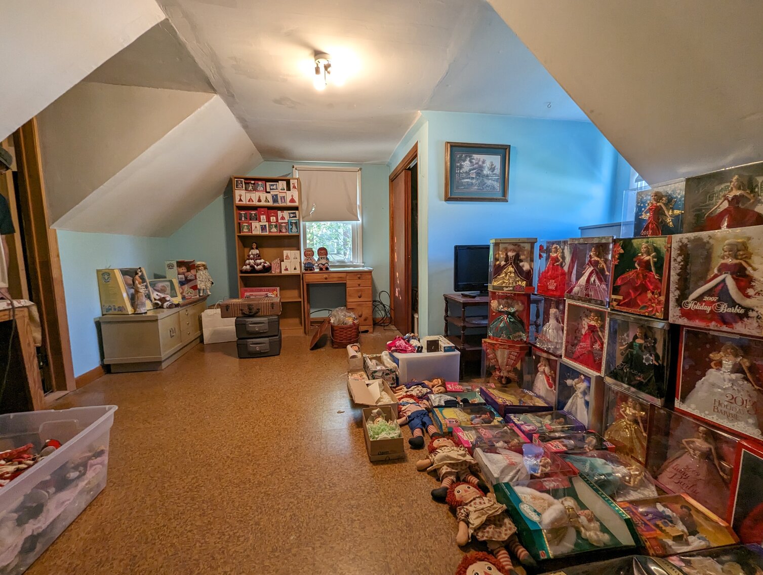 Image for 3 BR, 2-STORY VINYL SIDED CAPE COD; IN BOX BARBIES, CABBAGE PATCH, STAR TREK & STAR WARS COLLECTIBLES, GLASSWARE, FURNITURE & TOOLS