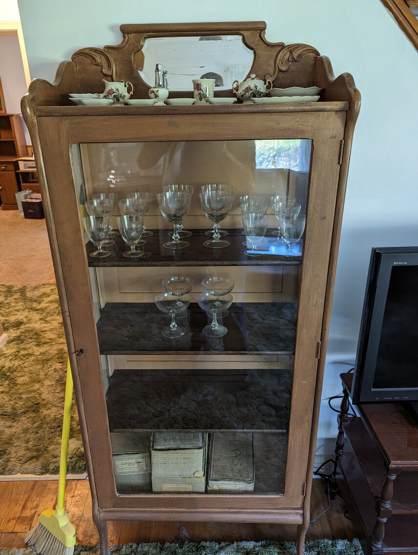 Image for 3 BR, 2-STORY VINYL SIDED CAPE COD; IN BOX BARBIES, CABBAGE PATCH, STAR TREK & STAR WARS COLLECTIBLES, GLASSWARE, FURNITURE & TOOLS