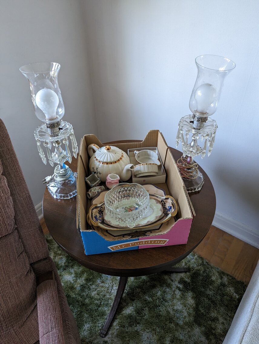 Image for 3 BR, 2-STORY VINYL SIDED CAPE COD; IN BOX BARBIES, CABBAGE PATCH, STAR TREK & STAR WARS COLLECTIBLES, GLASSWARE, FURNITURE & TOOLS