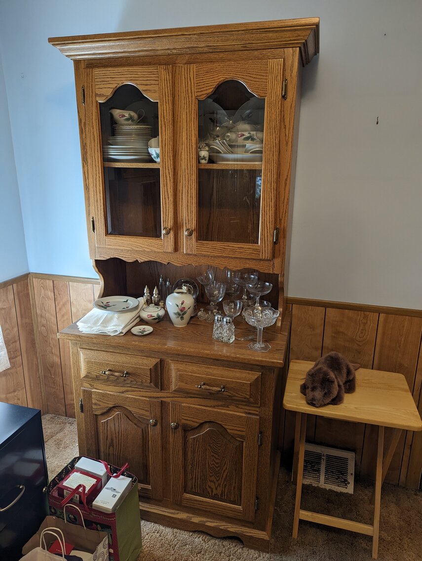 Image for 3 BR, 2-STORY VINYL SIDED CAPE COD; IN BOX BARBIES, CABBAGE PATCH, STAR TREK & STAR WARS COLLECTIBLES, GLASSWARE, FURNITURE & TOOLS