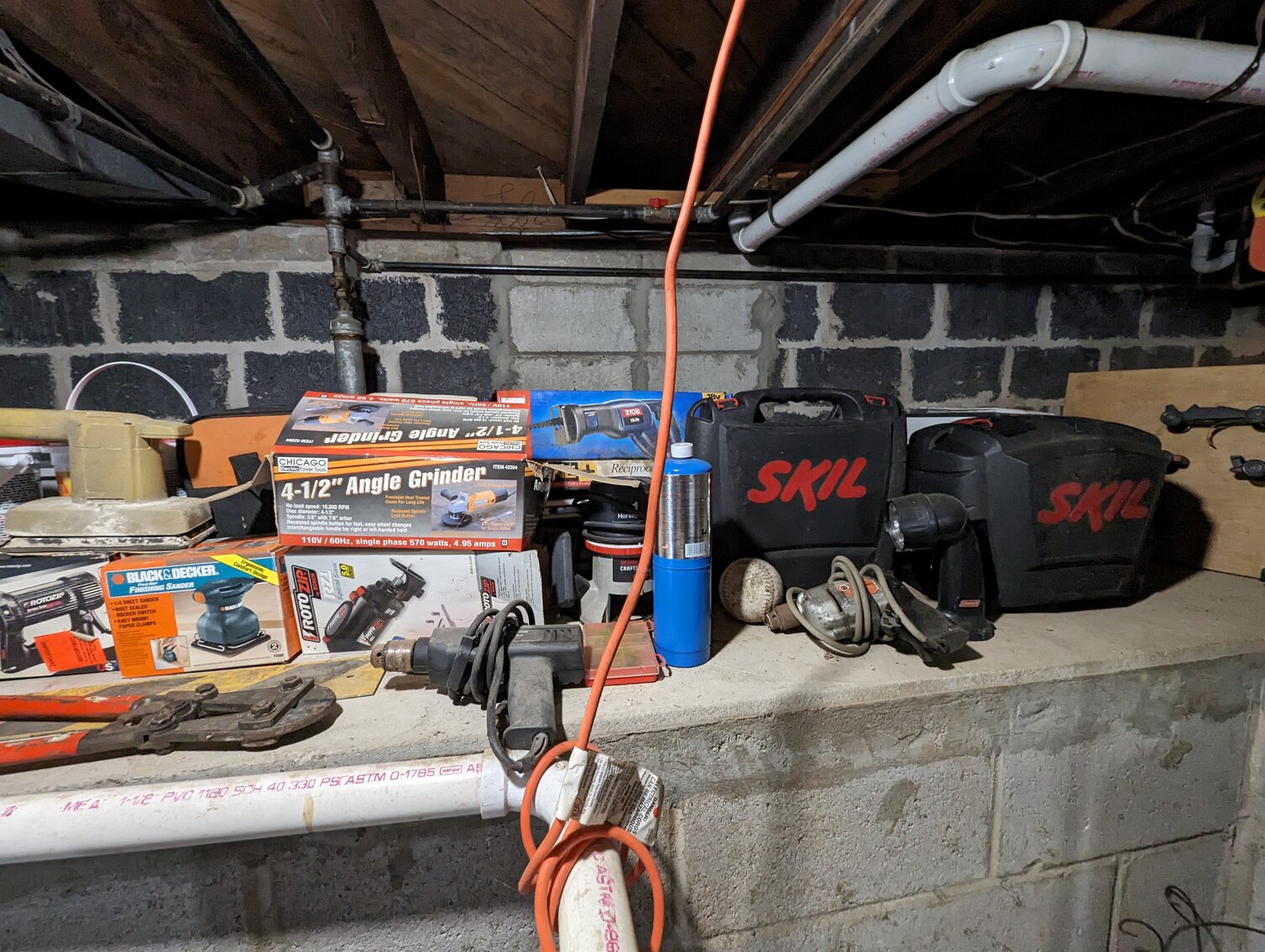 Image for 3 BR, 2-STORY VINYL SIDED CAPE COD; IN BOX BARBIES, CABBAGE PATCH, STAR TREK & STAR WARS COLLECTIBLES, GLASSWARE, FURNITURE & TOOLS