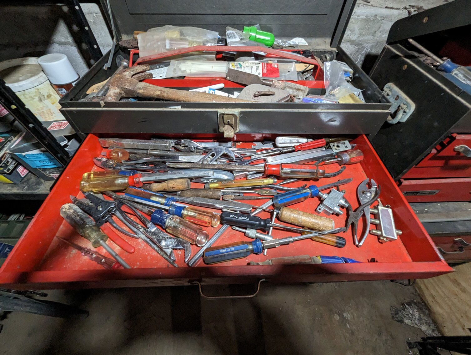 Image for 3 BR, 2-STORY VINYL SIDED CAPE COD; IN BOX BARBIES, CABBAGE PATCH, STAR TREK & STAR WARS COLLECTIBLES, GLASSWARE, FURNITURE & TOOLS