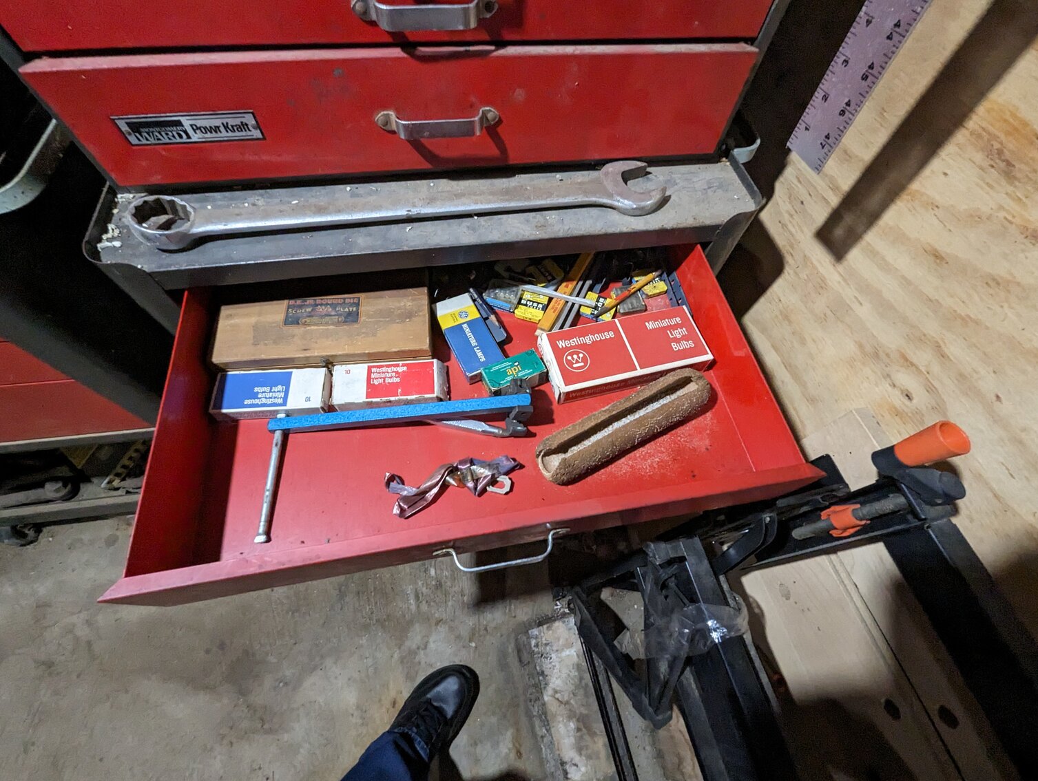 Image for 3 BR, 2-STORY VINYL SIDED CAPE COD; IN BOX BARBIES, CABBAGE PATCH, STAR TREK & STAR WARS COLLECTIBLES, GLASSWARE, FURNITURE & TOOLS