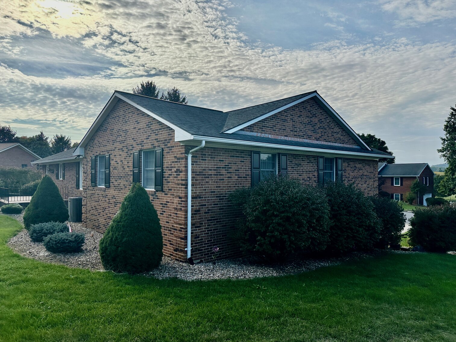 Image for Immaculate 3 BR/3.5 BA Brick Home w/Finished Walk-Out Basement Only Minutes from JMU & I-81--- Belmont Estates