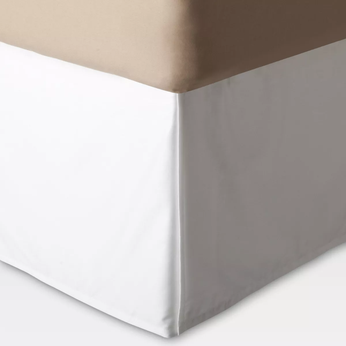 Wrinkle-Resistant Bed Skirt - Threshold™ Queen (package damaged)