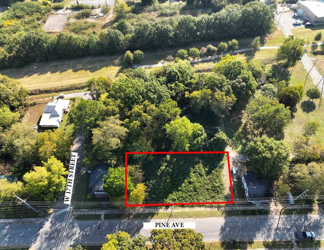 Pine Ave Lot 3