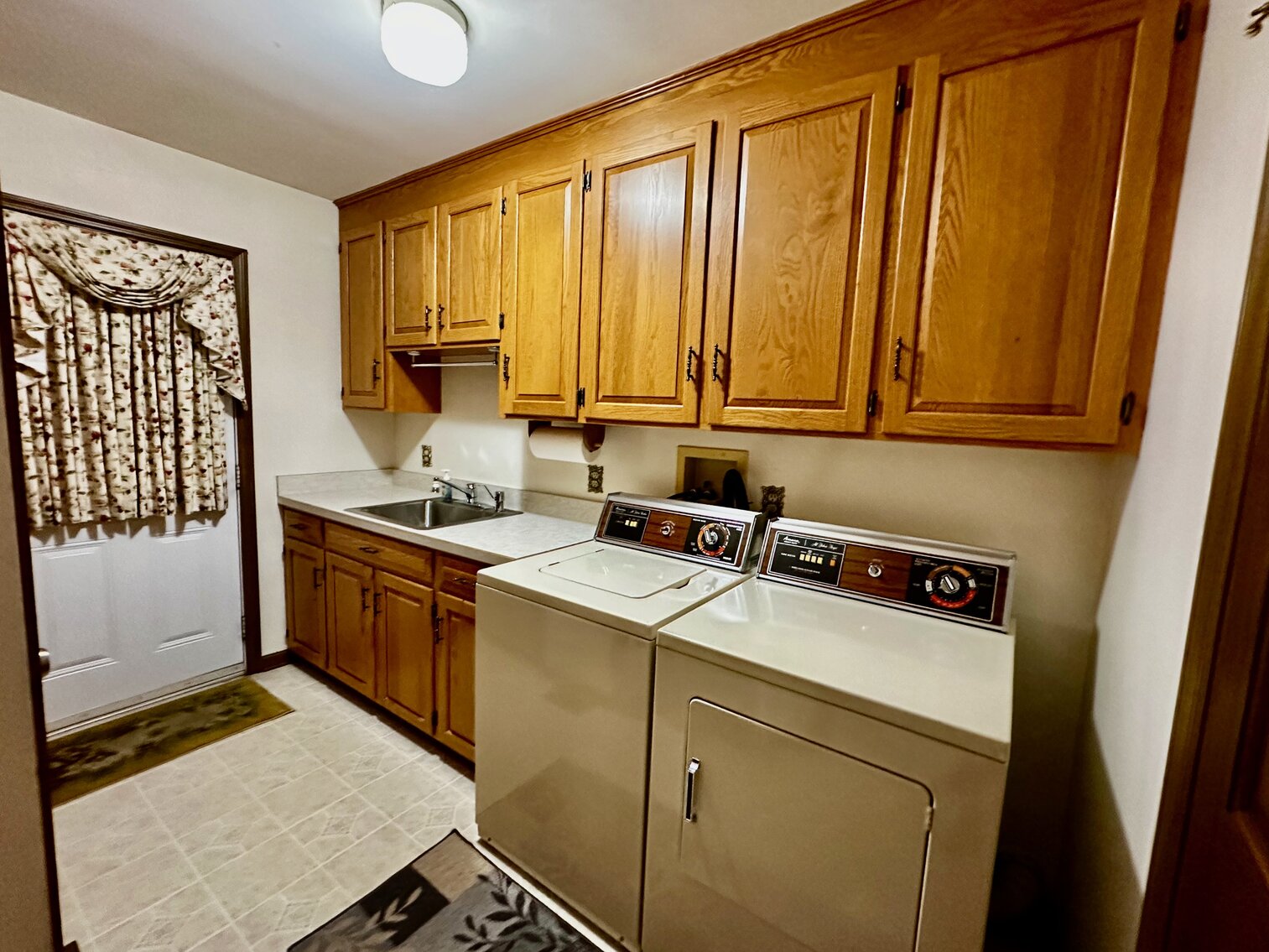 Image for Immaculate 3 BR/3.5 BA Brick Home w/Finished Walk-Out Basement Only Minutes from JMU & I-81--- Belmont Estates