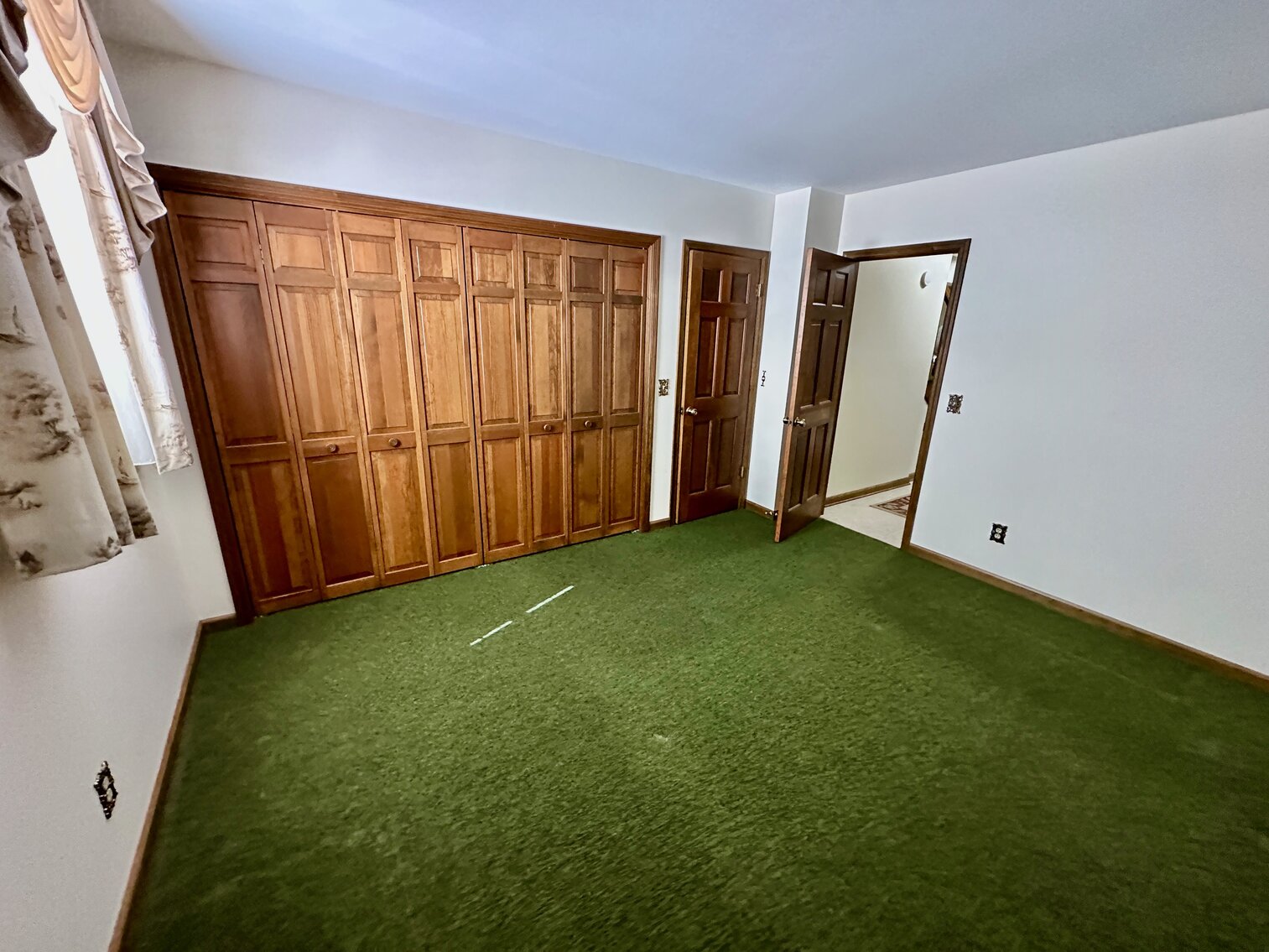 Image for Immaculate 3 BR/3.5 BA Brick Home w/Finished Walk-Out Basement Only Minutes from JMU & I-81--- Belmont Estates