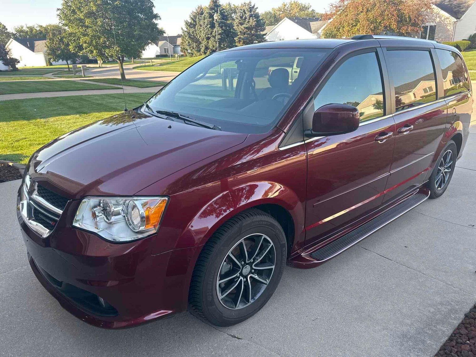2017 Red Dodge Grand Caravan
