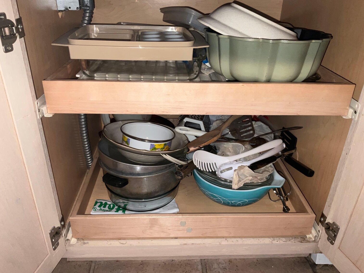 K- Contents of Cupboard and (2) Drawers