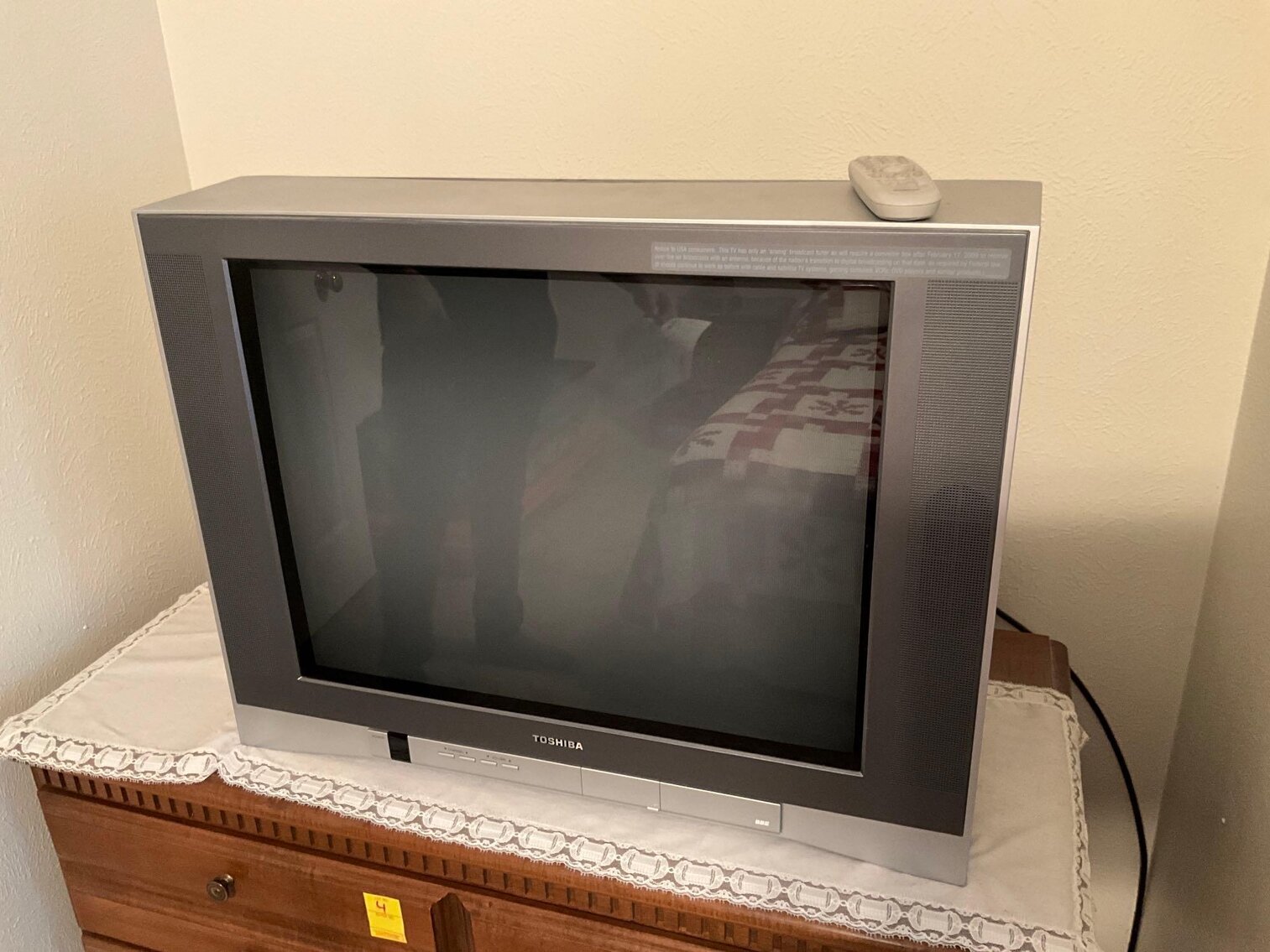 B1- Toshiba and Magnavox Televisions