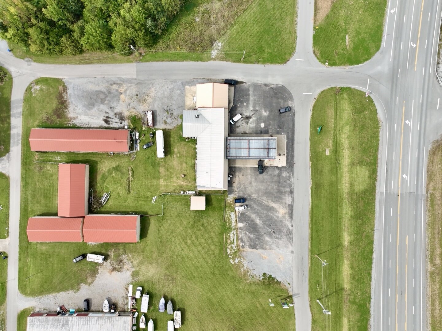 Image for Sinclair Convenience Store & Lake Barkley Liquors Auction