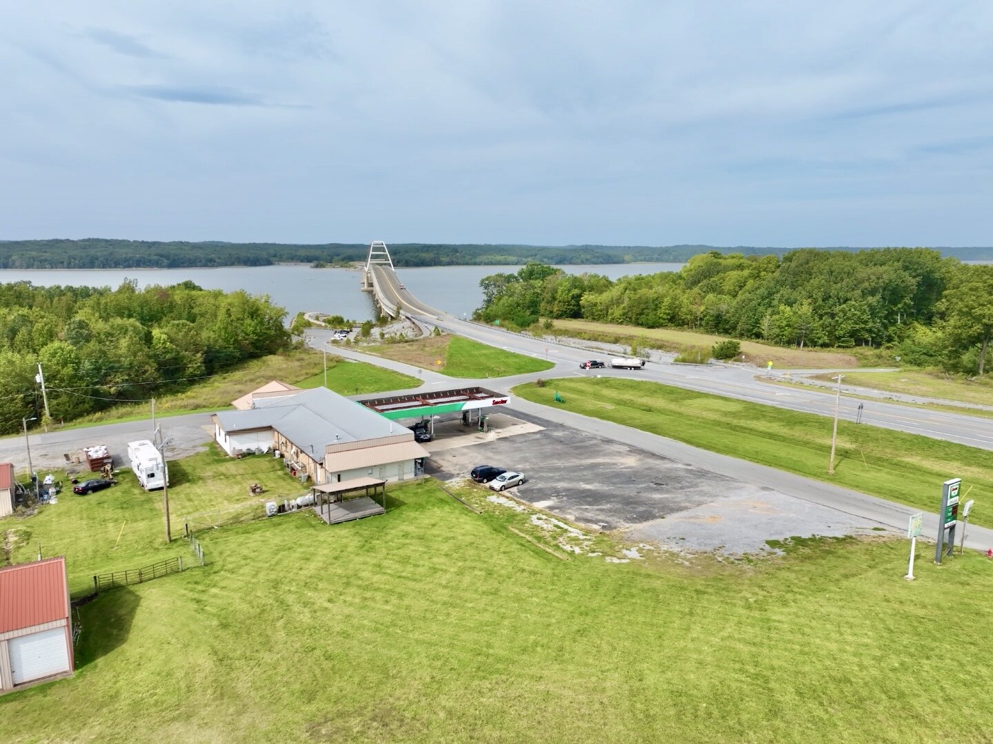 Image for Sinclair Convenience Store & Lake Barkley Liquors Auction