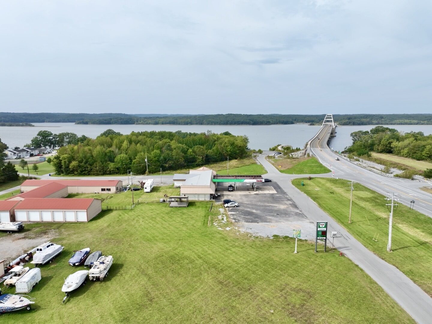 Image for Sinclair Convenience Store & Lake Barkley Liquors Auction